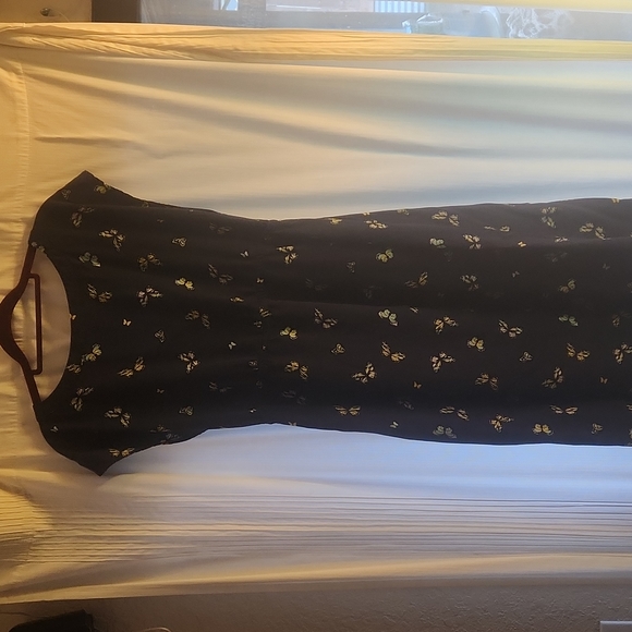 Torrid woman's butterfly dress size 0 - Picture 4 of 6